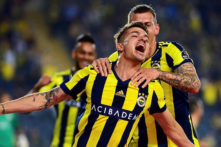 Roman Neustadter’den ayrılık açıklaması