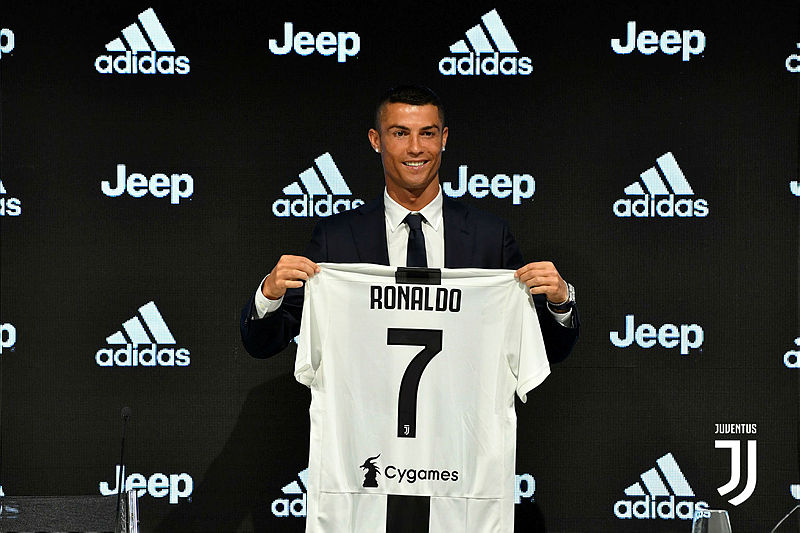 Ronaldo, İtalya’ya %6 daha az vergi vermek için gitti!