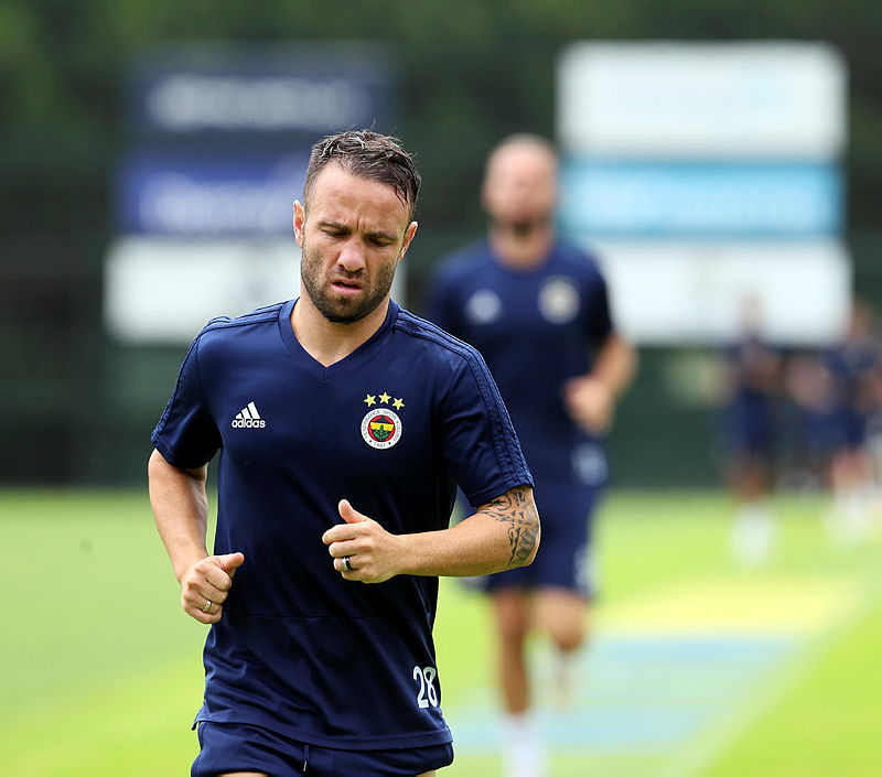 Fenerbahçe’de Valbuena sıkıntısı!