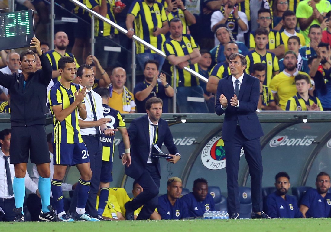Fenerbahçe Teknik Direktörü Phillip Cocu’dan transfer açıklaması