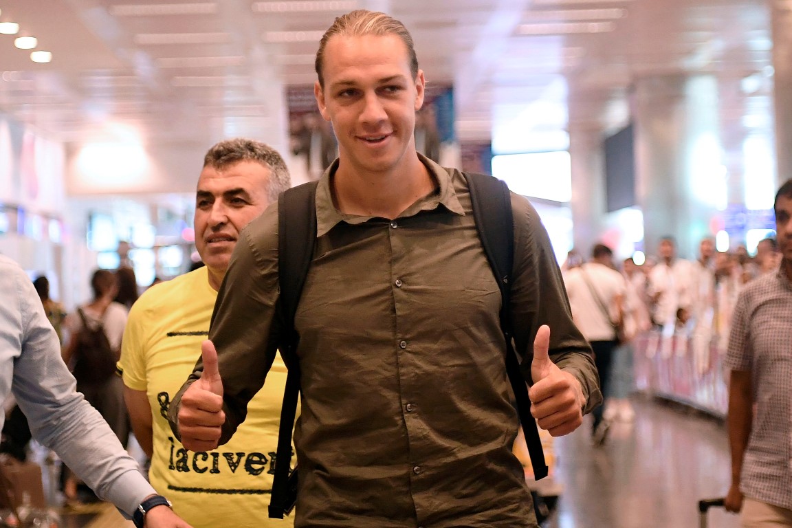 Fenerbahçe’nin yeni transferi Michael Frey İstanbul’da