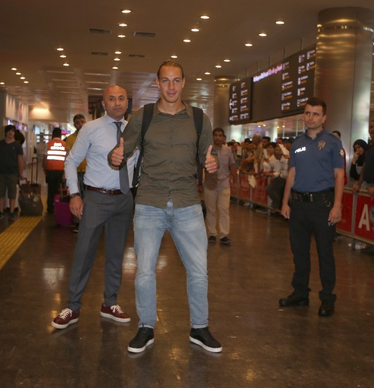 Fenerbahçe’nin yeni transferi Michael Frey İstanbul’da