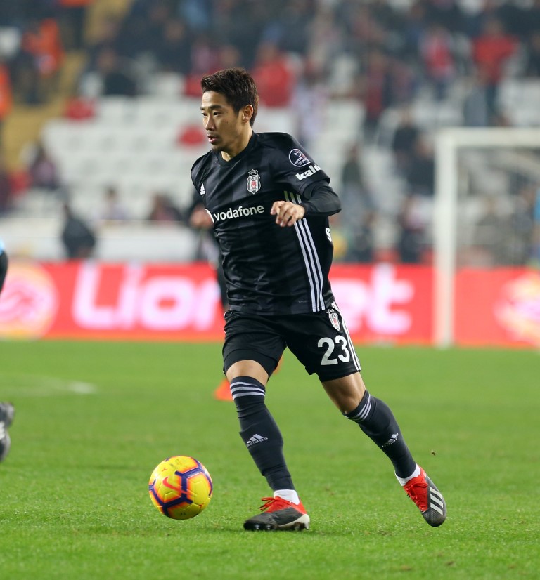 besiktas-formasi-shinji-kagawa-ile-uzakdogu-pazarinda-satisa-cikti_705x400.jpg