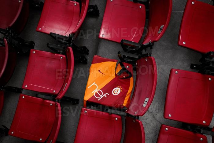 Galatasaray’ın yeni sezon formaları basına sızdı!