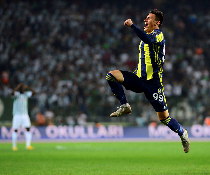Fenerbahçe transferde önceliği onlara verdi!