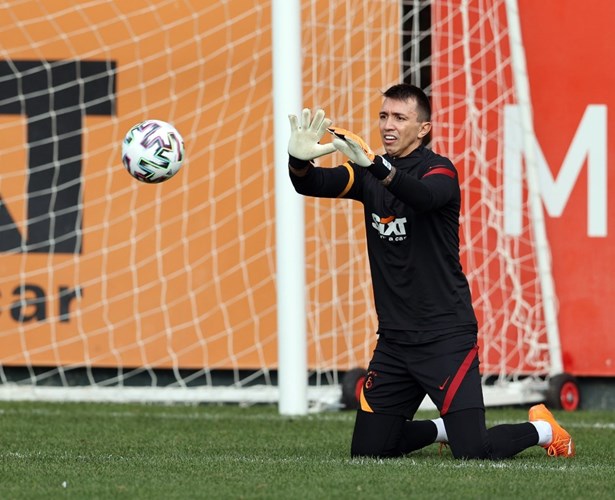 Galatasaray’dan açıklama geldi! Sofiane Feghouli...