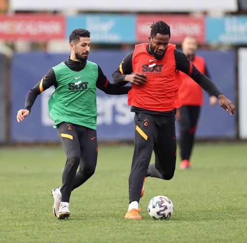 Galatasaray’dan açıklama geldi! Sofiane Feghouli...