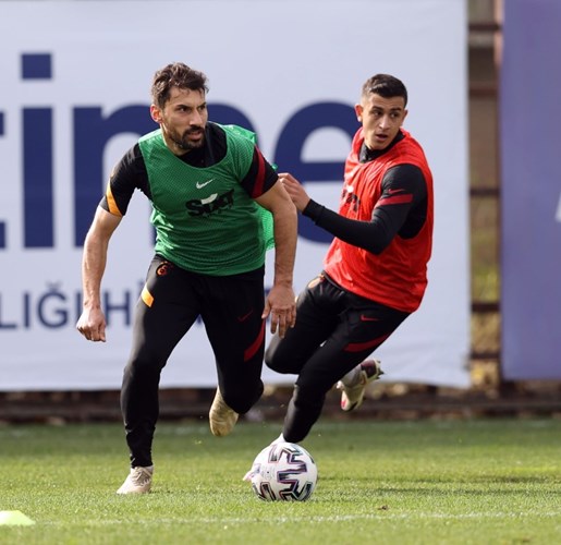 Galatasaray’dan açıklama geldi! Sofiane Feghouli...