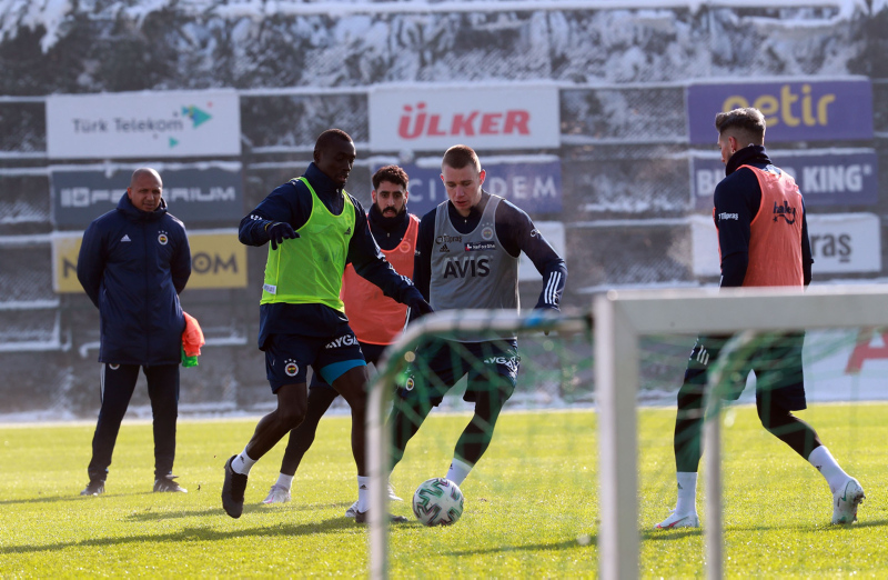 Fenerbahçe bombayı patlatıyor! Transferdeki asıl hedef ortaya çıktı