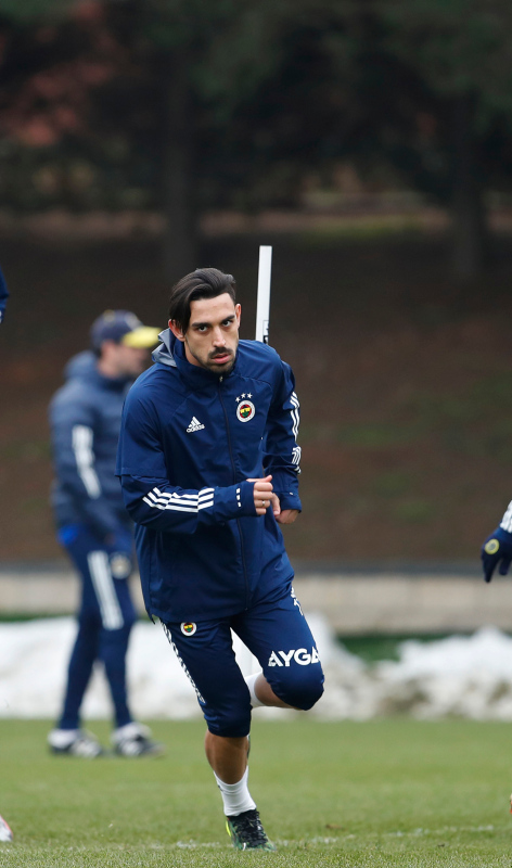 Son dakika spor haberleri: Fenerbahçe’de İrfan Can Kahveci takımla çalıştı! İşte o görüntüler