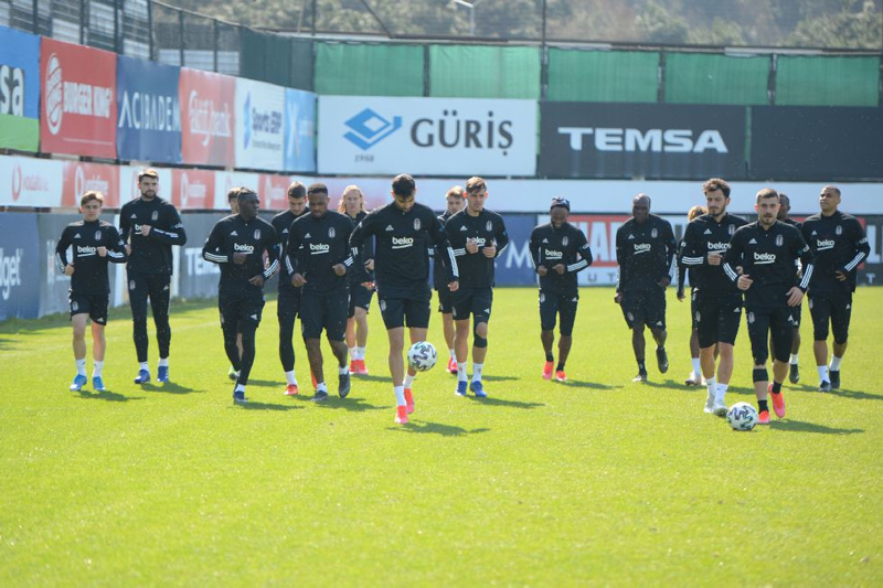 Son dakika spor haberleri: Beşiktaş’ta kırmızı alarm! Başakşehir ve Fenerbahçe maçları öncesi...