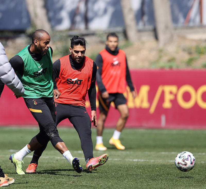 Son dakika spor haberleri: Aslan transferde böyle kükreyecek! Gelecek sezon bambaşka Galatasaray...