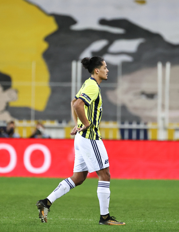 Son dakika Fenerbahçe haberi: Emre Belözoğlu 8 futbolcunun üstünü çizdi! Yollar ayrılıyor
