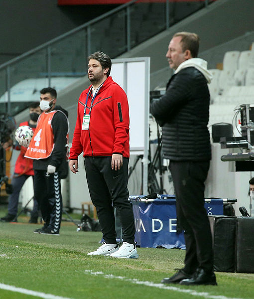 Son dakika spor haberi: Spor yazarlarından Beşiktaş - Hatayspor maçıyla ilgili olay yorum! Boks maçı olsaydı...