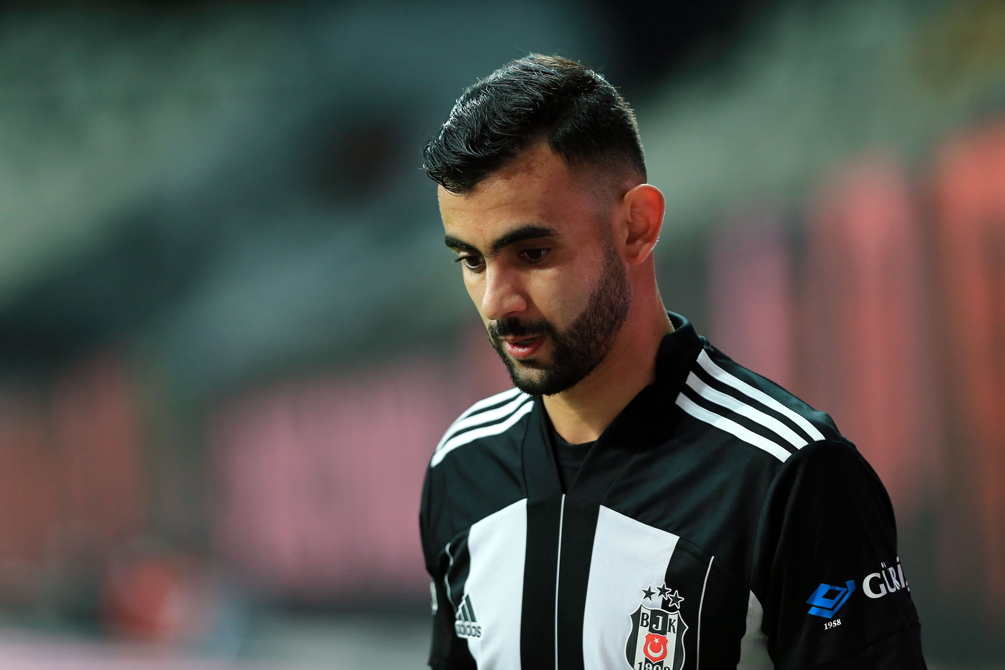 Son dakika spor haberi: Beşiktaş’a Rachid Ghezzal’dan kötü haber! Eski takımı Olympique Lyon...