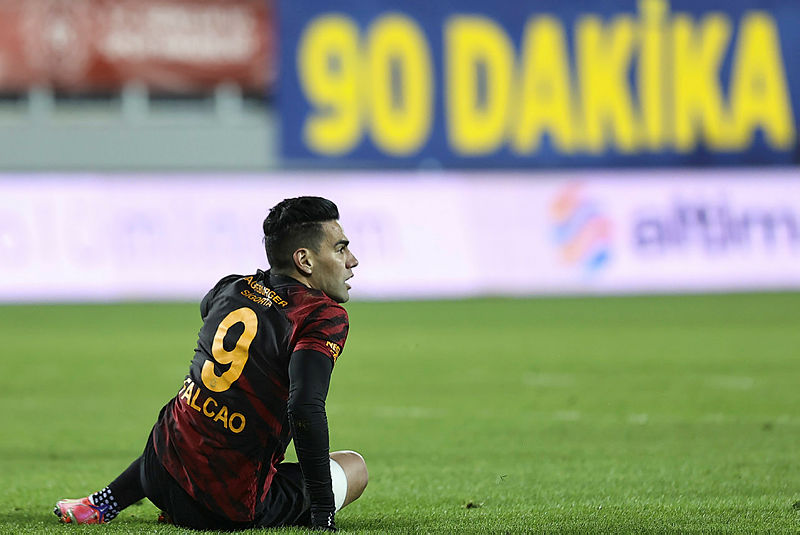 Son dakika transfer haberleri: Galatasaray’dan Radamel Falcao’nun menajerine tam yetki! Kurtar bizi