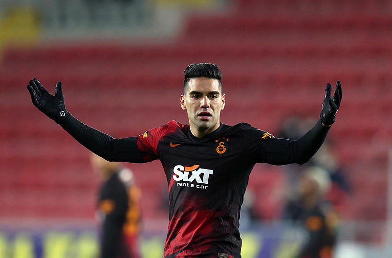 Son dakika transfer haberleri: Galatasaray’dan Radamel Falcao’nun menajerine tam yetki! Kurtar bizi