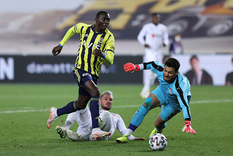 Son dakika transfer haberleri: Fenerbahçe’ye dünyaca ünlü golcü! Bonservissiz gelecek