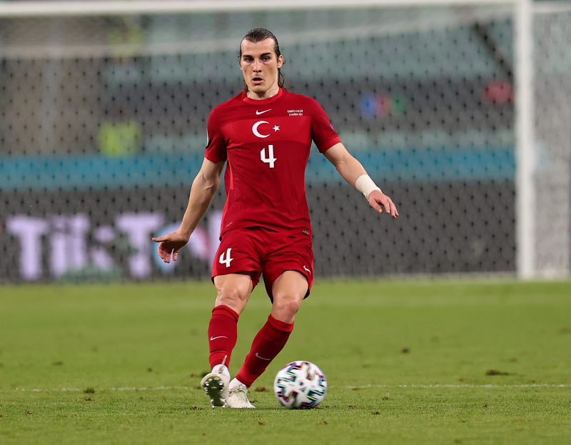 Son dakika transfer haberleri: Avrupa devleri Çağlar Söyüncü’nün peşinde! 60 milyon Euro...