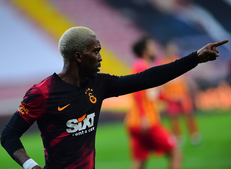 Son dakika transfer haberleri: Beşiktaş ve Fenerbahçe’den Henry Onyekuru bombası! Galatasaray...