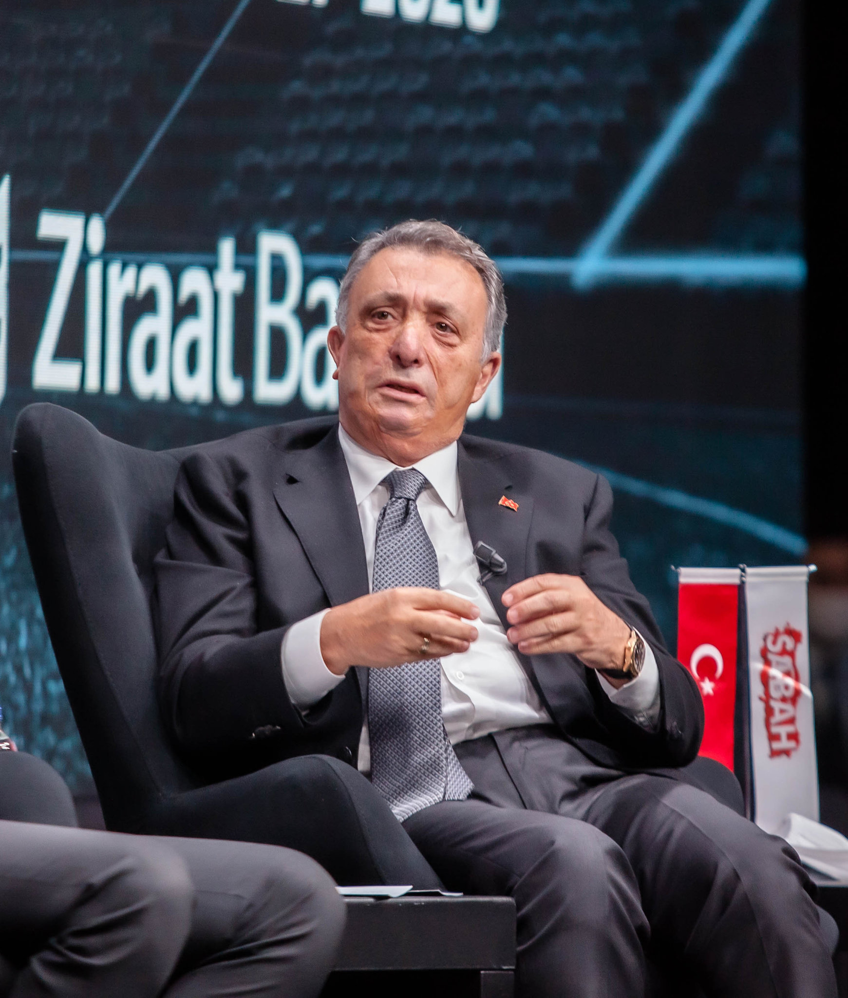 Son dakika transfer haberi: Beşiktaş Başkanı Ahmet Nur Çebi’den yöneticilere tam yetki! İstediğinize teklif yapın