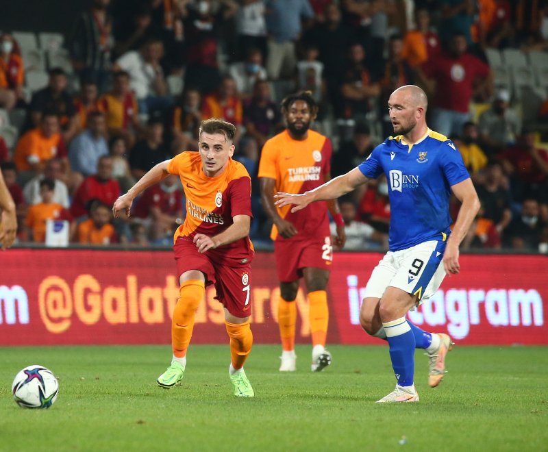 Son dakika spor haberleri: Galatasaray’da St. Johnstone maçı öncesi kritik toplantı! Fatih Terim...