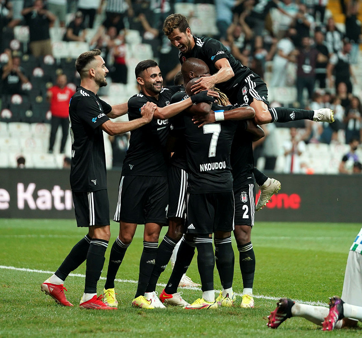 Son dakika spor haberi: Ahmet Çakar Beşiktaş - Ç. Rizespor maçını yorumladı!