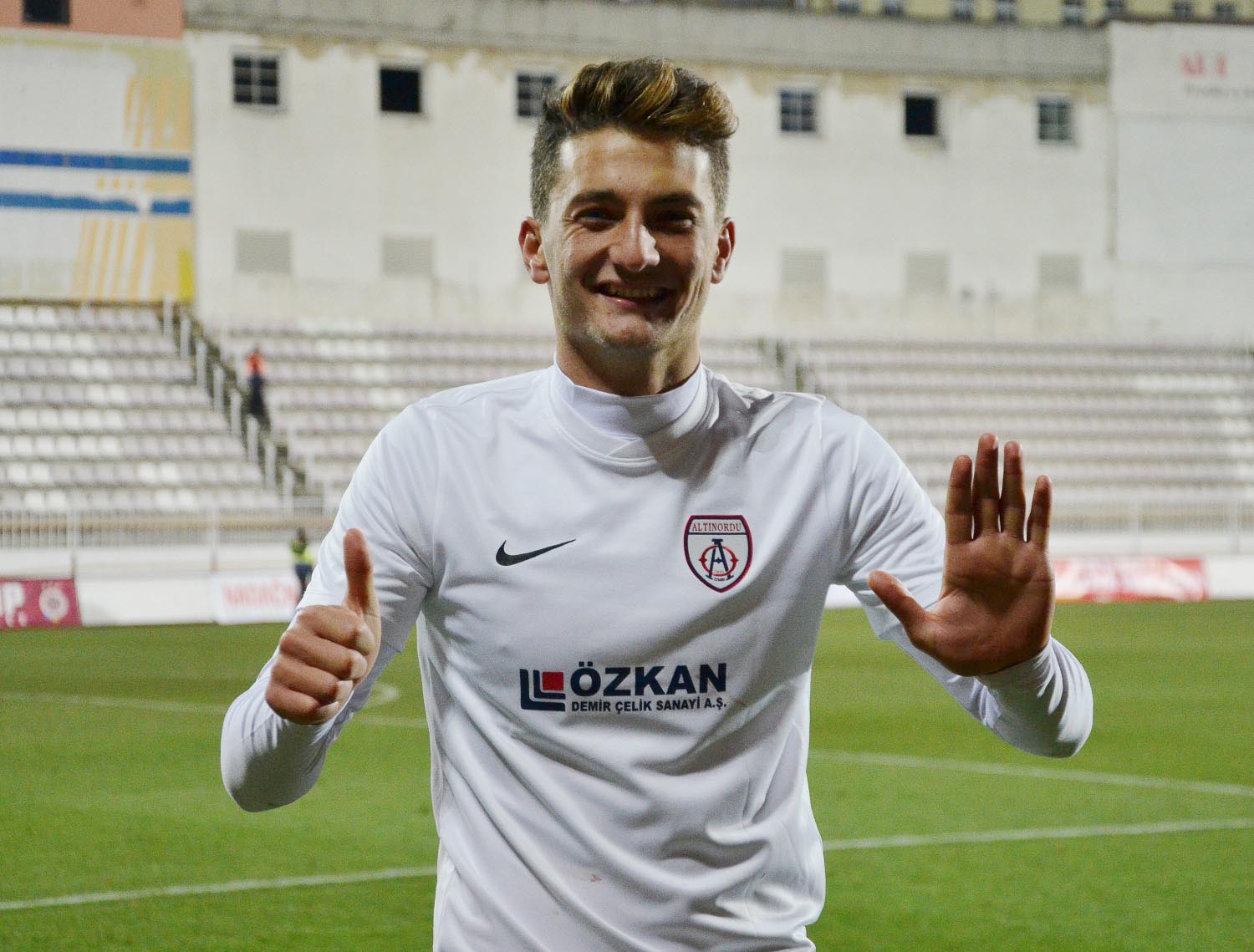 SON DAKİKA SPOR HABERİ - İkisi de 5 gol atmıştı! Mergim Berisha parladı Fatih Aktay ise...