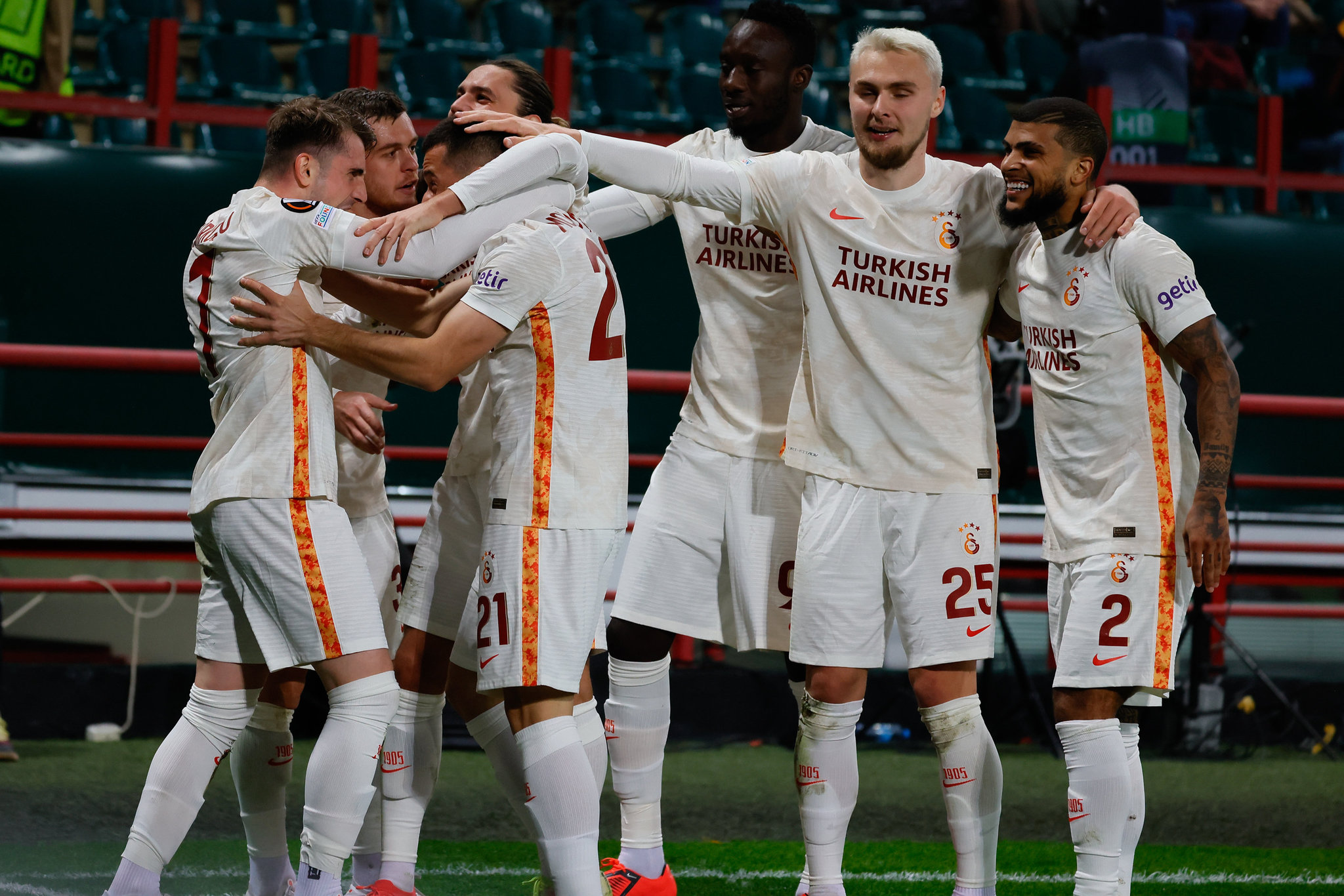 Beşiktaş - Galatasaray derbisi öncesi Fatih Terim ve Sergen Yalçın’ın planları hazır!