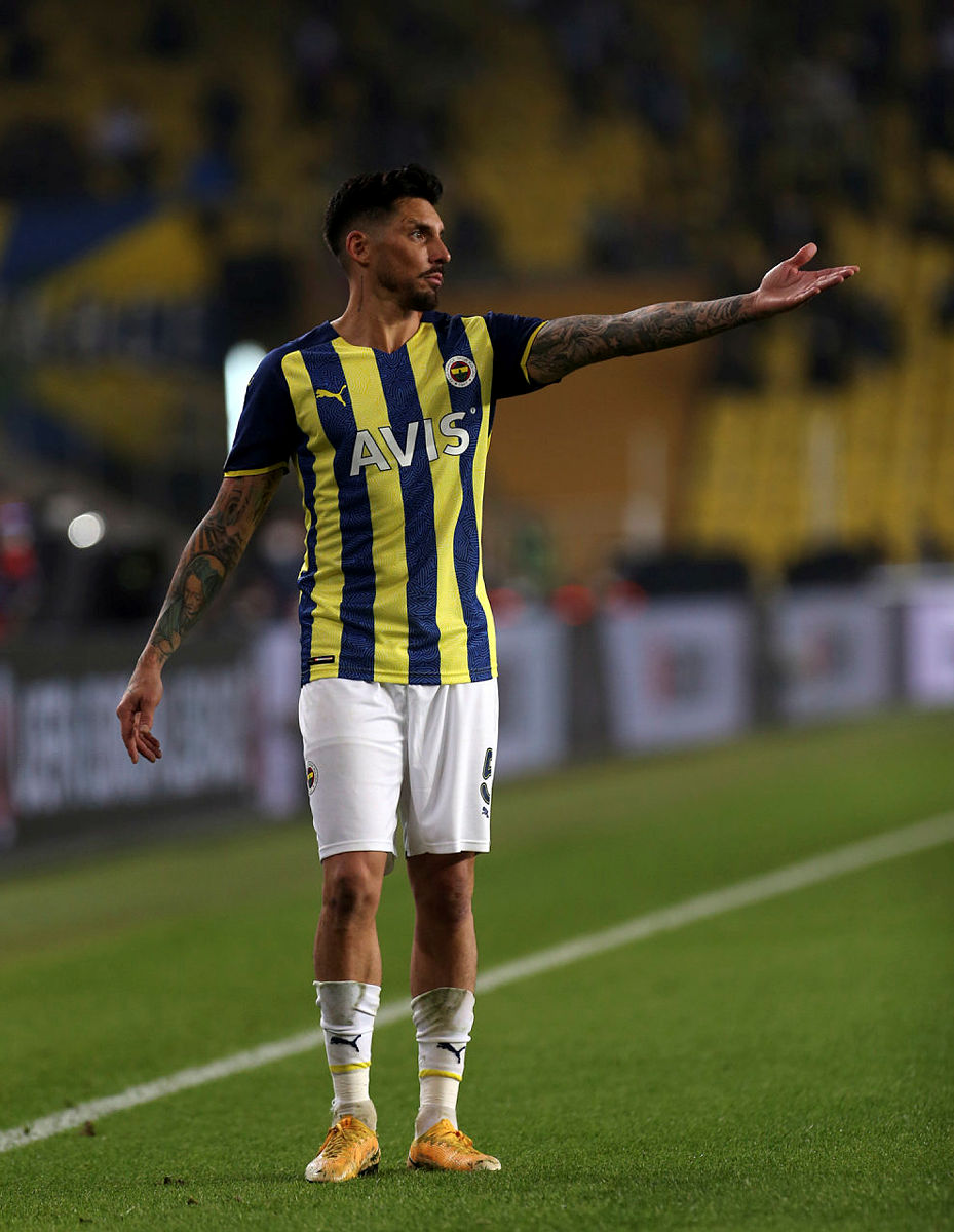FENERBAHÇE HABERLERİ - Fenerbahçe’de dev rotasyon! Vitor Pereira 11’i değiştiriyor