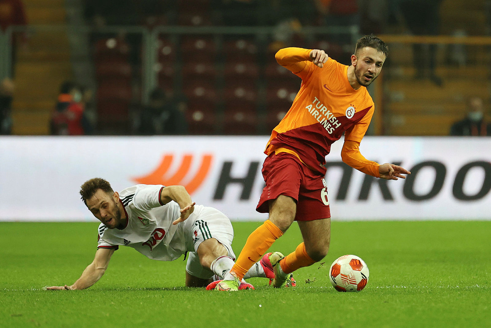 Galatasaray - Lokomotiv Moskova maçı sonrası Fatih Terim’e sert eleştiri! Onu almasının ne amacı vardı?