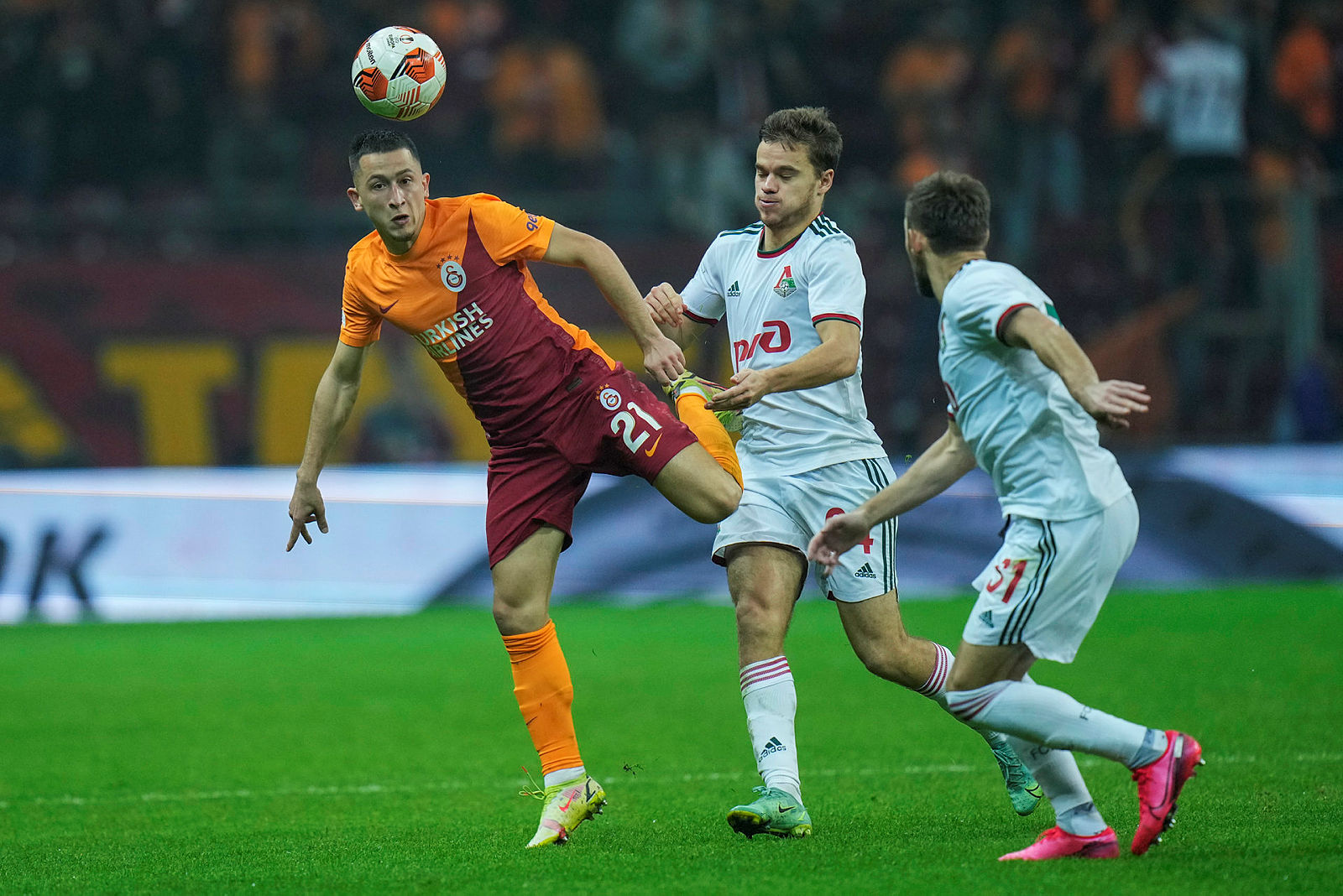 Galatasaray - Lokomotiv Moskova maçı sonrası Fatih Terim’e sert eleştiri! Onu almasının ne amacı vardı?