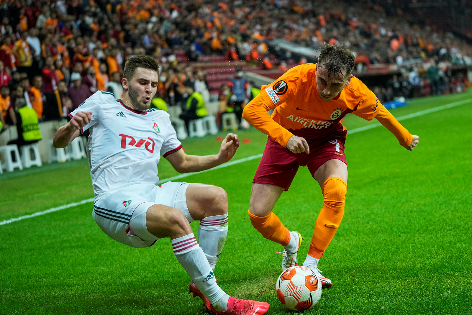 Galatasaray - Lokomotiv Moskova maçı sonrası Fatih Terim’e sert eleştiri! Onu almasının ne amacı vardı?