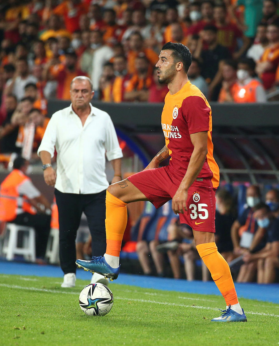 Mustafa Denizli ve Sumudica’nın transfer savaşı! Galatasaraylı futbolcuya talip oldular