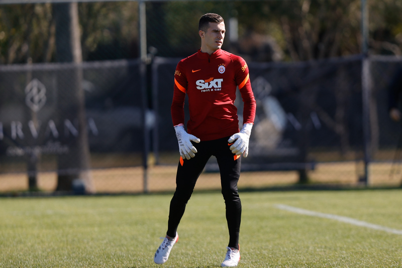 GALATASARAY HABERLERİ - Inaki Pena performansıyla büyülüyor! Orta sahalardan daha iyi