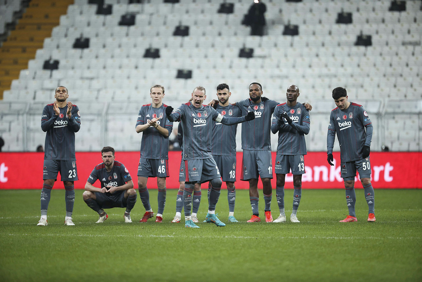Beşiktaş’tan Alexander Sörloth bombası! Transferde Trabzonspor detayı