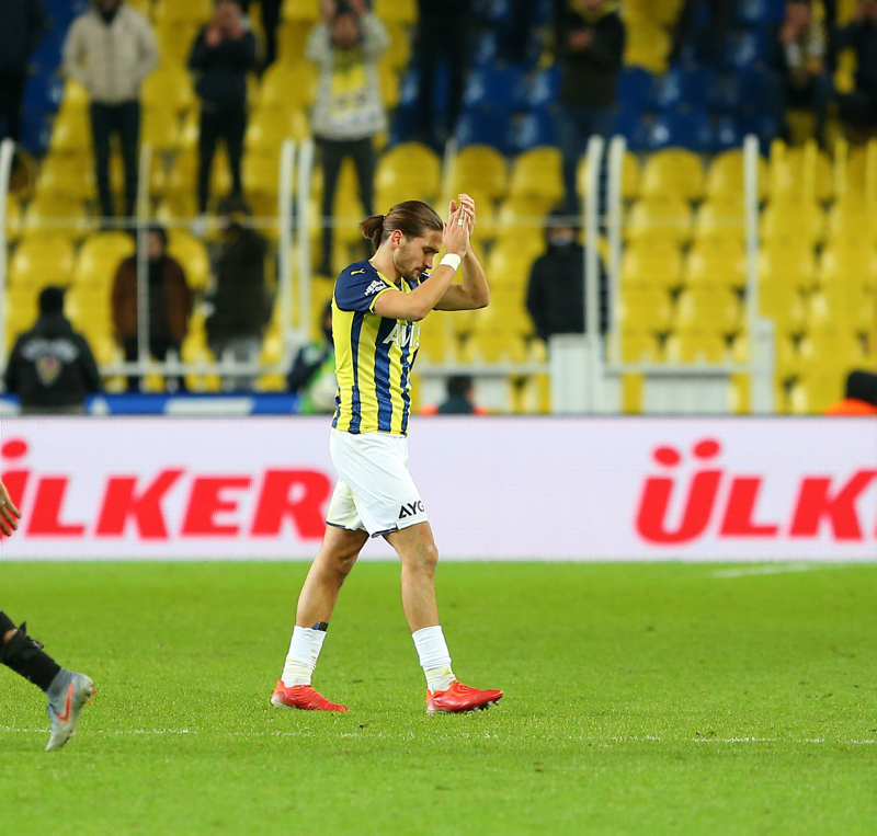 FENERBAHÇE HABERİ - Avrupa devleri Miguel Crespo’nun peşini bırakmıyor!