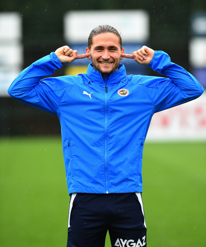FENERBAHÇE HABERİ - Avrupa devleri Miguel Crespo’nun peşini bırakmıyor!