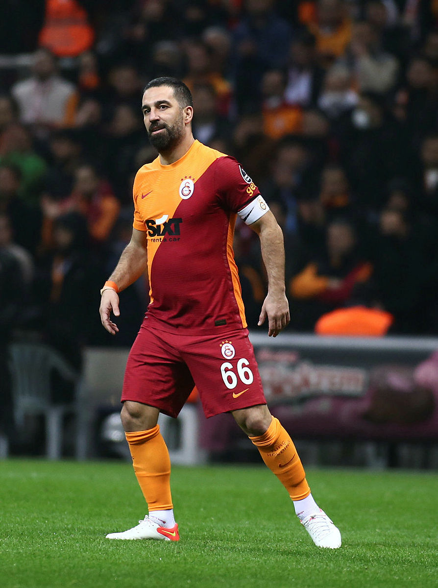 GALATASARAY HABERİ: Ahmet Çakar’dan çarpıcı sözler! Arda Turan’ın futbol kariyeri bitti