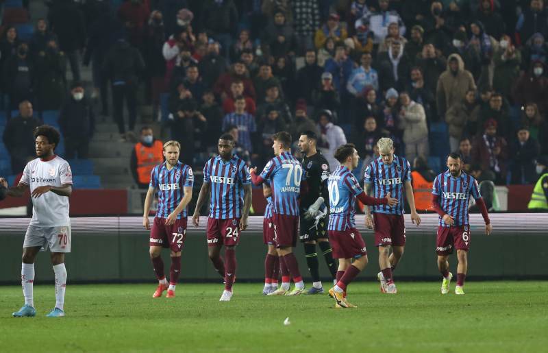 TRABZONSPOR HABERLERİ - Fırtına 24 yıl sonra Kadıköy’de Fenerbahçe’yi yenmek istiyor!
