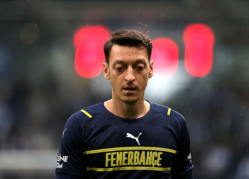 Marek Hamsik ve Mesut Özil Fenerbahçe-Trabzonspor maçında oynayacaklar mı? İşte son durum