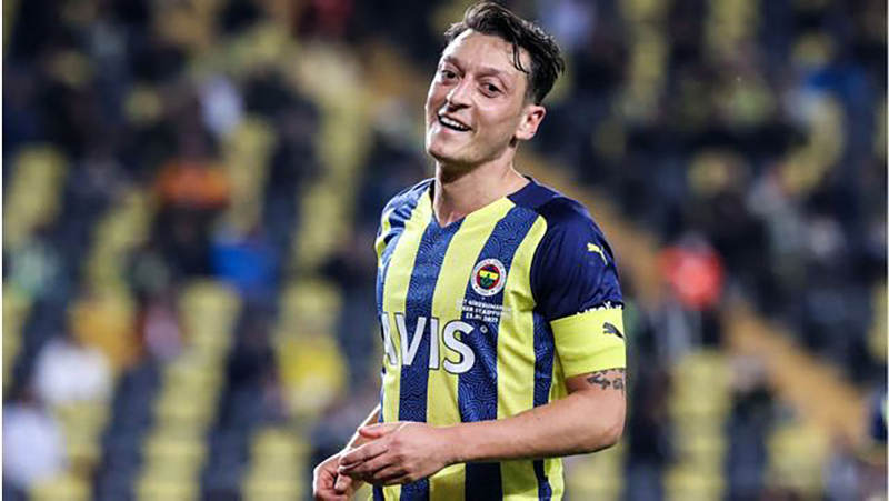 FENERBAHÇE HABERLERİ: Mesut Özil’den büyük yatırım! Saha dışında...