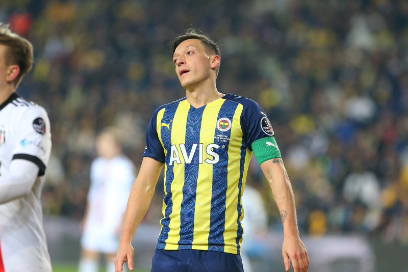 FENERBAHÇE HABERLERİ: Mesut Özil’den büyük yatırım! Saha dışında...