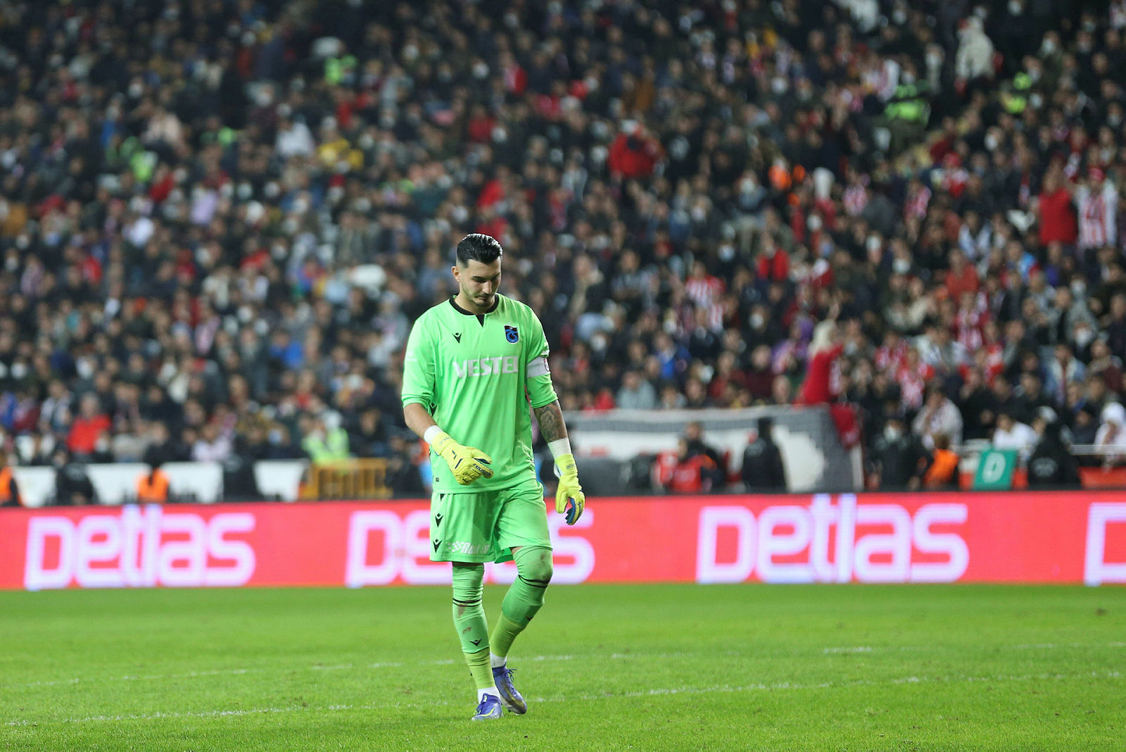 Fenerbahçe - Trabzonspor maçı öncesi çarpıcı istatistik! Altay Bayındır ve Uğurcan Çakır...