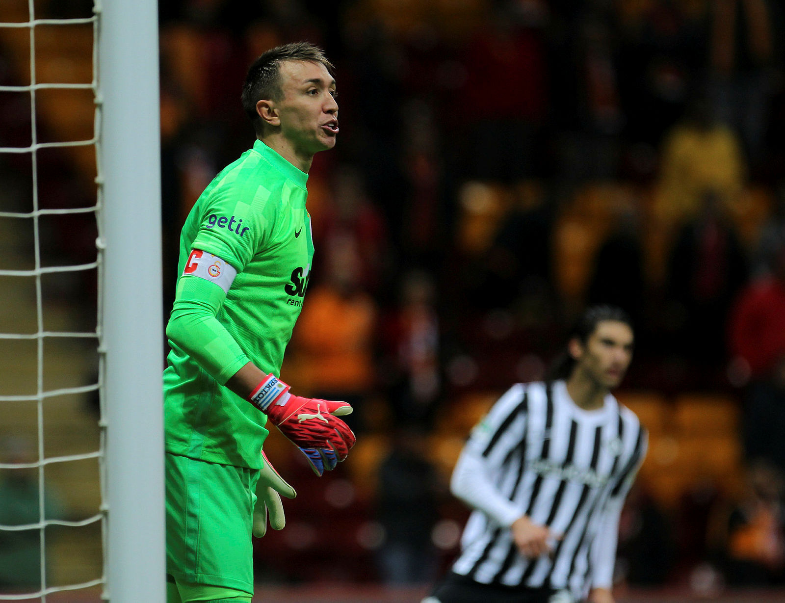 Barcelona - Galatasaray maçında kalede Muslera mı olacak Pena mı? Domenec Torrent...