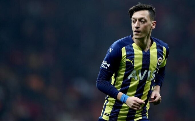 Fenerbahçe’de Mesut Özil sıkıntısı! Yönetim ayrılıkta hemfikir ama...