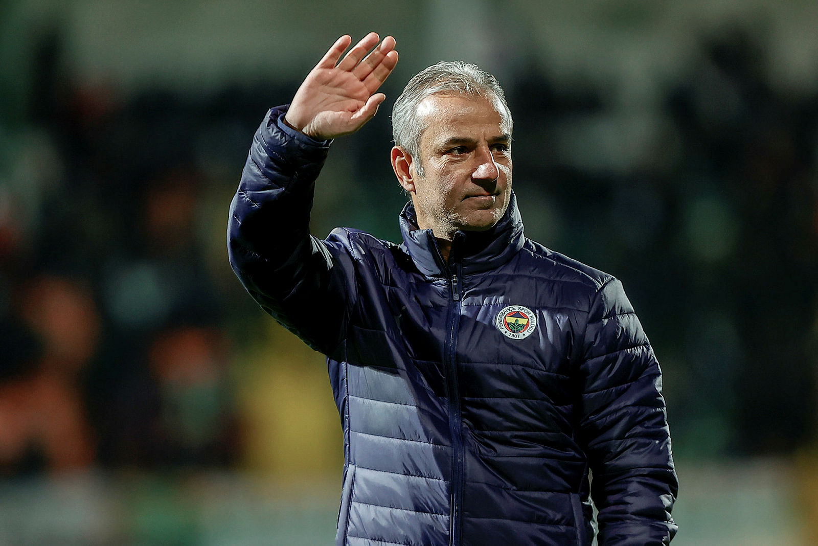 FENERBAHÇE HABERLERİ: Fenerbahçe’de hoca belirsizliği! O endişelendiren ihtimal