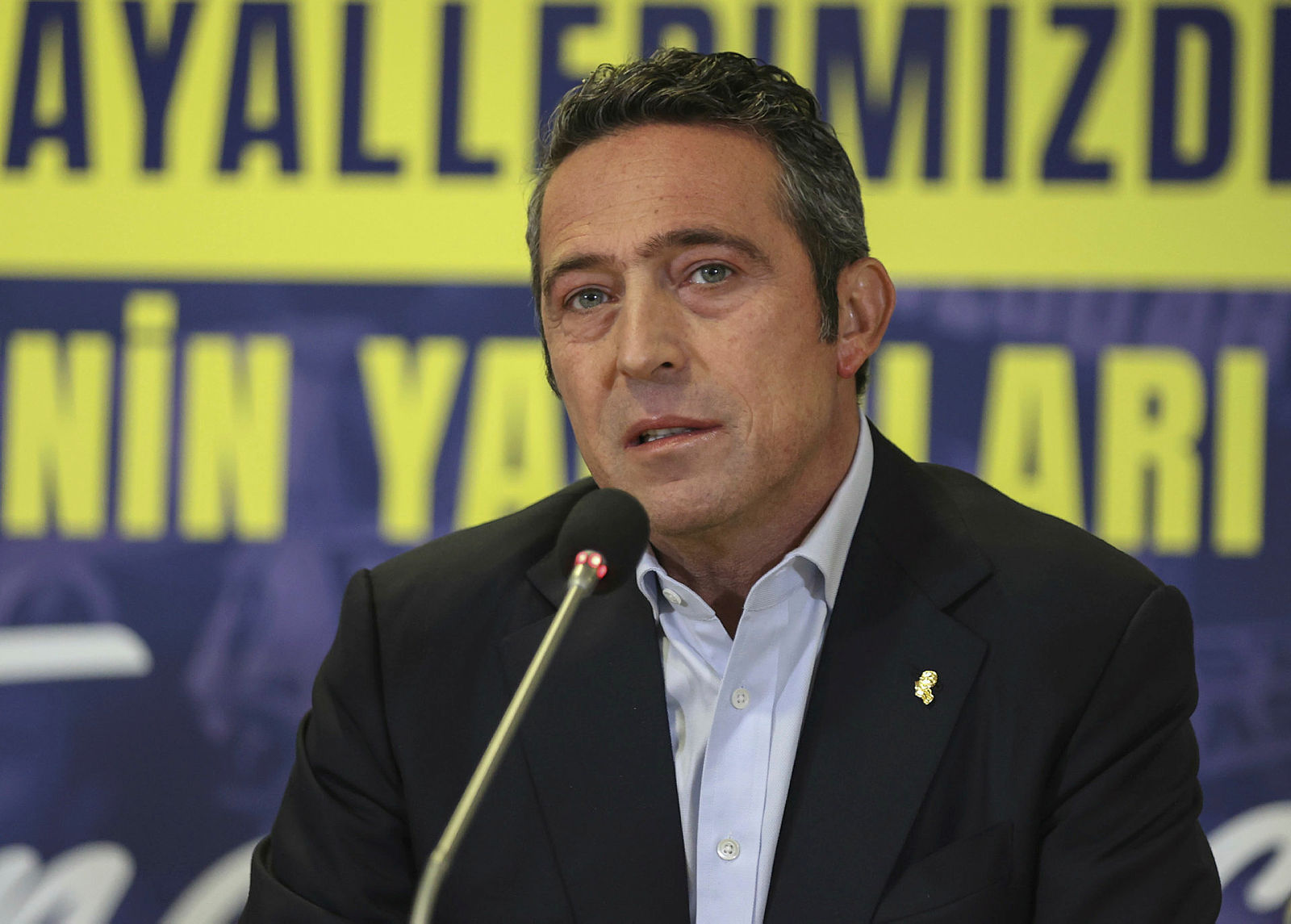 FENERBAHÇE HABERLERİ: Fenerbahçe’de hoca belirsizliği! O endişelendiren ihtimal