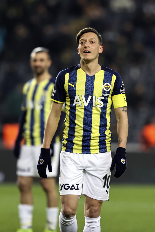 FENERBAHÇE HABERLERİ - İsmail Kartal’dan flaş Mesut Özil kararı! Sezon sonuna kadar...