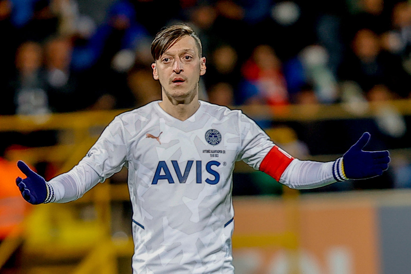 FENERBAHÇE HABERLERİ - İsmail Kartal’dan flaş Mesut Özil kararı! Sezon sonuna kadar...